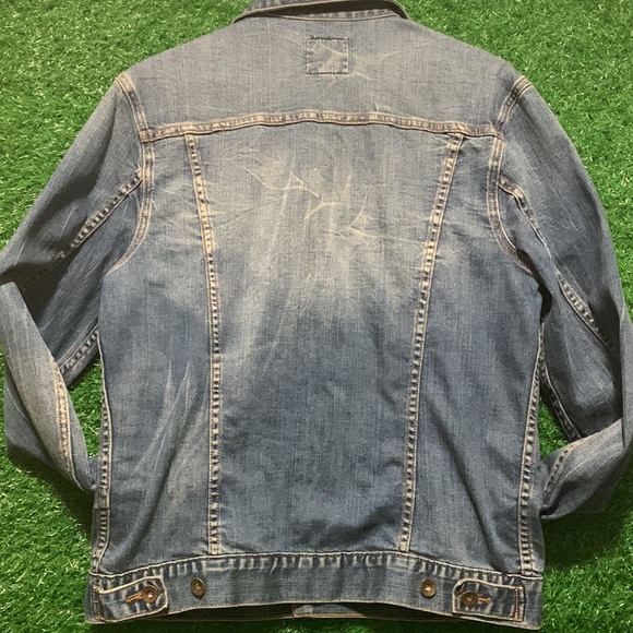 Lucky Women’s Jean Jacket 🍀🔥 - Picture 9 of 10